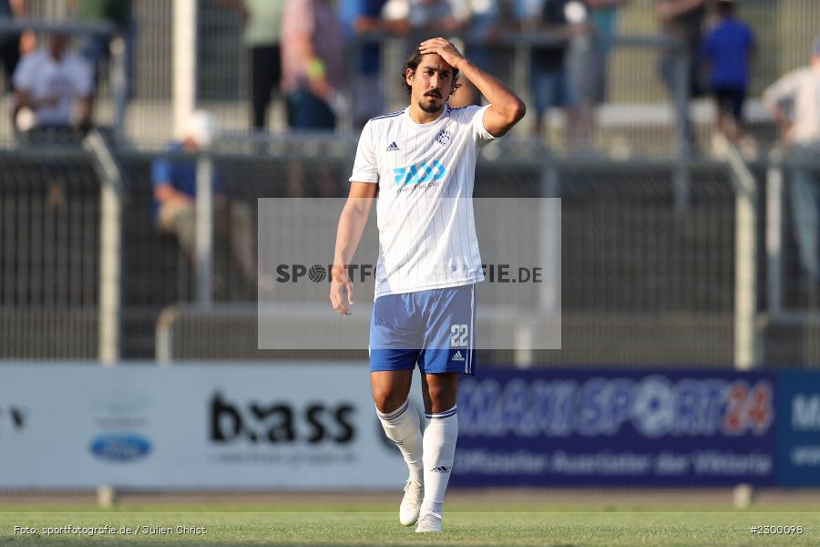 Hände, Arme, gestikuliert, Hamza Boutakhrit, Stadion am Schoenbusch, Aschaffenburg, 23.07.2021, BFV, sport, action, Fussball, Deutschland, Juli 2021, Saison 2021/2022, TSV, SVA, Regionalliga Bayern, TSV Buchbach, SV Viktoria Aschaffenburg - Bild-ID: 2300098 Hände, Arme, gestikuliert, Hamza Boutakhrit, Stadion am Schoenbusch, Aschaffenburg, 23.07.2021, BFV, sport, action, Fussball, Deutschland, Juli 2021, Saison 2021/2022, TSV, SVA, Regionalliga Bayern, TSV Buchbach, SV Viktoria Aschaffenburg - Bild-ID: 2300098
