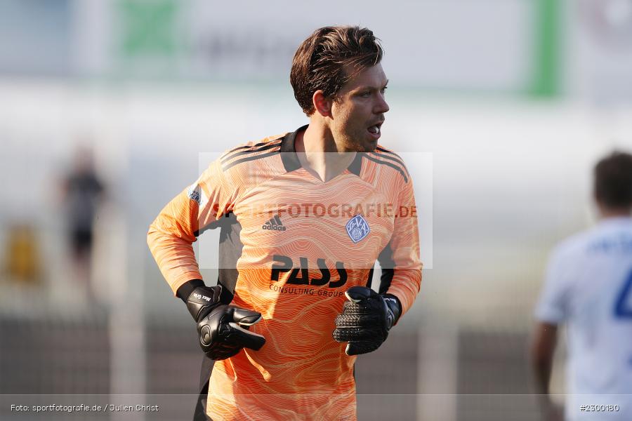 Max Grün, Stadion am Schoenbusch, Aschaffenburg, 23.07.2021, BFV, sport, action, Fussball, Deutschland, Juli 2021, Saison 2021/2022, TSV, SVA, Regionalliga Bayern, TSV Buchbach, SV Viktoria Aschaffenburg - Bild-ID: 2300180
