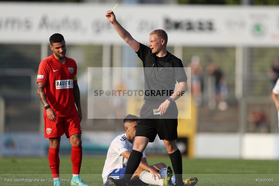 Gelbe Karte, Schiedsrichter, André Denzlein, Stadion am Schoenbusch, Aschaffenburg, 23.07.2021, BFV, sport, action, Fussball, Deutschland, Juli 2021, Saison 2021/2022, TSV, SVA, Regionalliga Bayern, TSV Buchbach, SV Viktoria Aschaffenburg - Bild-ID: 2300205 Gelbe Karte, Schiedsrichter, André Denzlein, Stadion am Schoenbusch, Aschaffenburg, 23.07.2021, BFV, sport, action, Fussball, Deutschland, Juli 2021, Saison 2021/2022, TSV, SVA, Regionalliga Bayern, TSV Buchbach, SV Viktoria Aschaffenburg - Bild-ID: 2300205