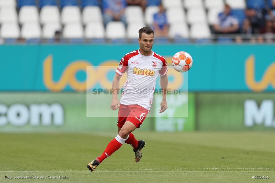 Benedikt Saller, Merck-Stadion, Darmstadt, 24.07.2021, DFL, sport, action, Fussball, Deutschland, Juli 2021, Saison 2021/2022, SSV, SVD, Bundesliga, 2. Bundesliga, SSV Jahn Regensburg, SV Darmstadt 98 - Bild-ID: 2300262