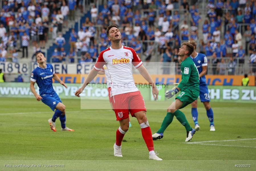 Andreas Albers, Merck-Stadion, Darmstadt, 24.07.2021, DFL, sport, action, Fussball, Deutschland, Juli 2021, Saison 2021/2022, SSV, SVD, Bundesliga, 2. Bundesliga, SSV Jahn Regensburg, SV Darmstadt 98 - Bild-ID: 2300272 Andreas Albers, Merck-Stadion, Darmstadt, 24.07.2021, DFL, sport, action, Fussball, Deutschland, Juli 2021, Saison 2021/2022, SSV, SVD, Bundesliga, 2. Bundesliga, SSV Jahn Regensburg, SV Darmstadt 98 - Bild-ID: 2300272