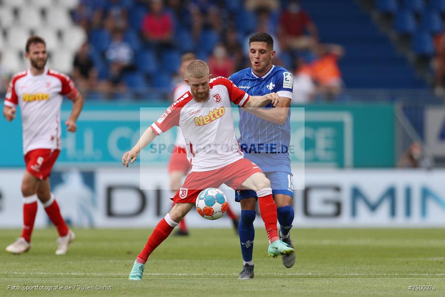 Jan-Niklas Beste, Merck-Stadion, Darmstadt, 24.07.2021, DFL, sport, action, Fussball, Deutschland, Juli 2021, Saison 2021/2022, SSV, SVD, Bundesliga, 2. Bundesliga, SSV Jahn Regensburg, SV Darmstadt 98 - Bild-ID: 2300276