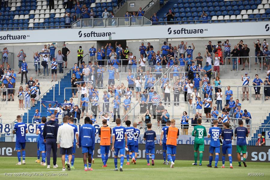 Applaus, Fans, Merck-Stadion, Darmstadt, 24.07.2021, DFL, sport, action, Fussball, Deutschland, Juli 2021, Saison 2021/2022, SSV, SVD, Bundesliga, 2. Bundesliga, SSV Jahn Regensburg, SV Darmstadt 98 - Bild-ID: 2300312 Applaus, Fans, Merck-Stadion, Darmstadt, 24.07.2021, DFL, sport, action, Fussball, Deutschland, Juli 2021, Saison 2021/2022, SSV, SVD, Bundesliga, 2. Bundesliga, SSV Jahn Regensburg, SV Darmstadt 98 - Bild-ID: 2300312