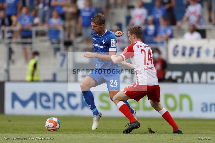 Lasse Sobiech, Merck-Stadion, Darmstadt, 24.07.2021, DFL, sport, action, Fussball, Deutschland, Juli 2021, Saison 2021/2022, SSV, SVD, Bundesliga, 2. Bundesliga, SSV Jahn Regensburg, SV Darmstadt 98 - Bild-ID: 2300322