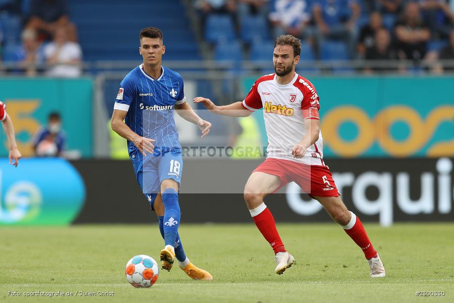 Mathias Honsak, Merck-Stadion, Darmstadt, 24.07.2021, DFL, sport, action, Fussball, Deutschland, Juli 2021, Saison 2021/2022, SSV, SVD, Bundesliga, 2. Bundesliga, SSV Jahn Regensburg, SV Darmstadt 98 - Bild-ID: 2300330