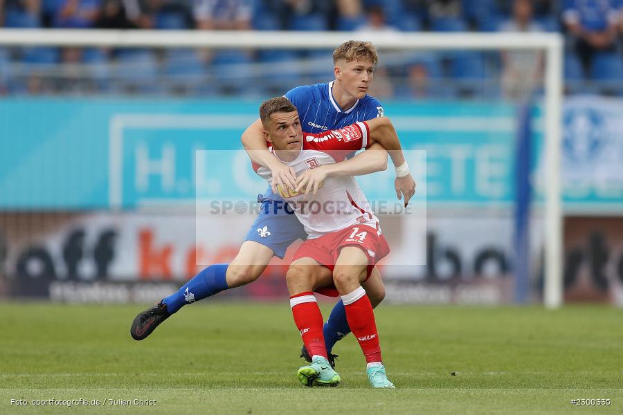 David Otto, Clemens Riedel, Merck-Stadion, Darmstadt, 24.07.2021, DFL, sport, action, Fussball, Deutschland, Juli 2021, Saison 2021/2022, SSV, SVD, Bundesliga, 2. Bundesliga, SSV Jahn Regensburg, SV Darmstadt 98 - Bild-ID: 2300335