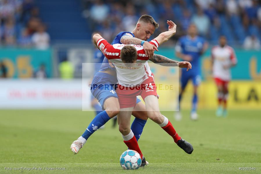 Scott Kennedy, Phillip Tietz, Merck-Stadion, Darmstadt, 24.07.2021, DFL, sport, action, Fussball, Deutschland, Juli 2021, Saison 2021/2022, SSV, SVD, Bundesliga, 2. Bundesliga, SSV Jahn Regensburg, SV Darmstadt 98 - Bild-ID: 2300340
