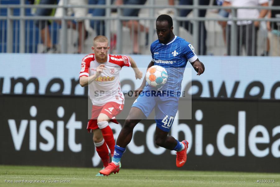 Erich Berko, Merck-Stadion, Darmstadt, 24.07.2021, DFL, sport, action, Fussball, Deutschland, Juli 2021, Saison 2021/2022, SSV, SVD, Bundesliga, 2. Bundesliga, SSV Jahn Regensburg, SV Darmstadt 98 - Bild-ID: 2300373