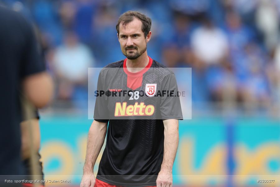 Sebastian Nachreiner, Merck-Stadion, Darmstadt, 24.07.2021, DFL, sport, action, Fussball, Deutschland, Juli 2021, Saison 2021/2022, SSV, SVD, Bundesliga, 2. Bundesliga, SSV Jahn Regensburg, SV Darmstadt 98 - Bild-ID: 2300377