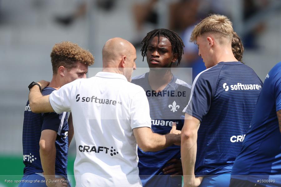 Torsten Lieberknecht, John Peter Sesay, Merck-Stadion, Darmstadt, 24.07.2021, DFL, sport, action, Fussball, Deutschland, Juli 2021, Saison 2021/2022, SSV, SVD, Bundesliga, 2. Bundesliga, SSV Jahn Regensburg, SV Darmstadt 98 - Bild-ID: 2300390