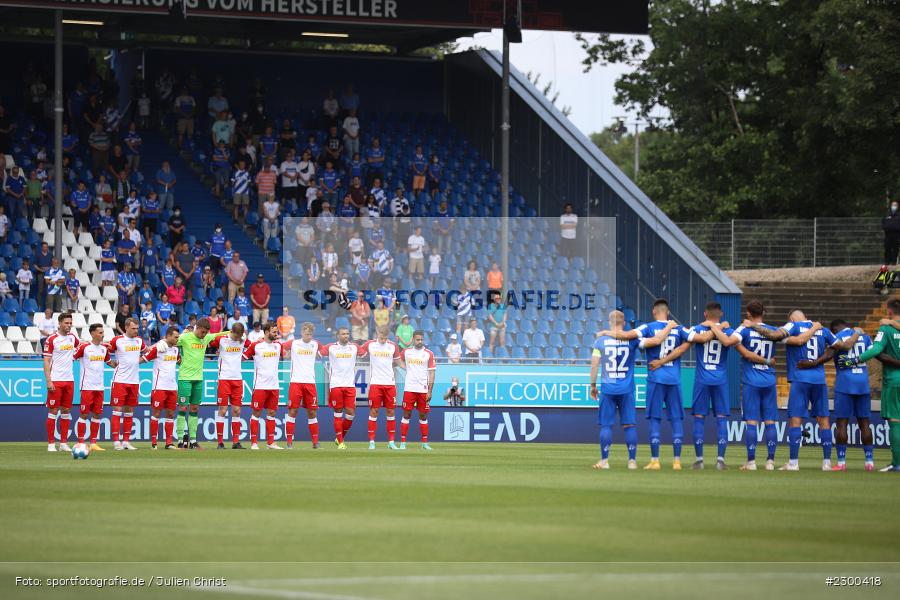 Flutopfer, Schweigeminute, Merck-Stadion, Darmstadt, 24.07.2021, DFL, sport, action, Fussball, Deutschland, Juli 2021, Saison 2021/2022, SSV, SVD, Bundesliga, 2. Bundesliga, SSV Jahn Regensburg, SV Darmstadt 98 - Bild-ID: 2300418