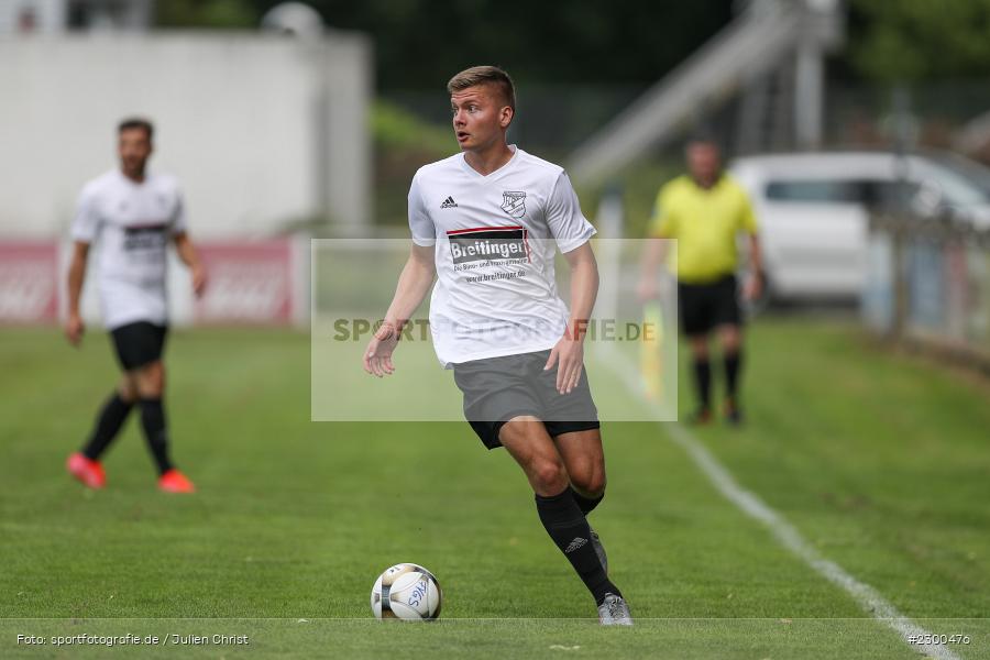 Louis Matko, sport, action, Sportplatz Duivenallee, Saison 2021/2022, Juli 2021, Gemünden, Fussball, FVGS, FV Gemünden/Seifriedsburg, FCM, FC Mömlingen, Deutschland, Bezirksliga Unterfranken West, BFV, 25.07.2021 - Bild-ID: 2300476
