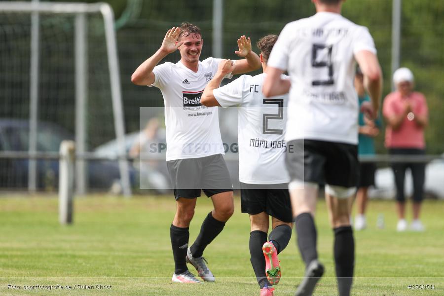Torjubel, Luca Kupski, sport, action, Sportplatz Duivenallee, Saison 2021/2022, Juli 2021, Gemünden, Fussball, FVGS, FV Gemünden/Seifriedsburg, FCM, FC Mömlingen, Deutschland, Bezirksliga Unterfranken West, BFV, 25.07.2021 - Bild-ID: 2300514