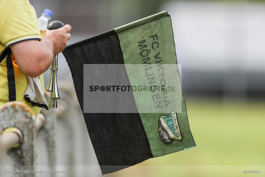 Fahne, sport, action, Sportplatz Duivenallee, Saison 2021/2022, Juli 2021, Gemünden, Fussball, FVGS, FV Gemünden/Seifriedsburg, FCM, FC Mömlingen, Deutschland, Bezirksliga Unterfranken West, BFV, 25.07.2021 - Bild-ID: 2300526