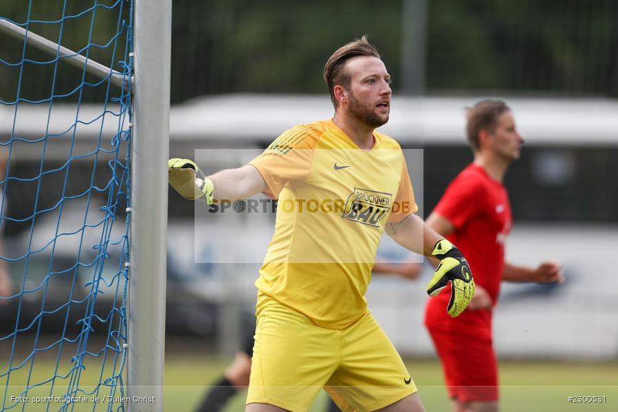 Philipp Ködel, sport, action, Sportplatz Duivenallee, Saison 2021/2022, Juli 2021, Gemünden, Fussball, FVGS, FV Gemünden/Seifriedsburg, FCM, FC Mömlingen, Deutschland, Bezirksliga Unterfranken West, BFV, 25.07.2021 - Bild-ID: 2300531