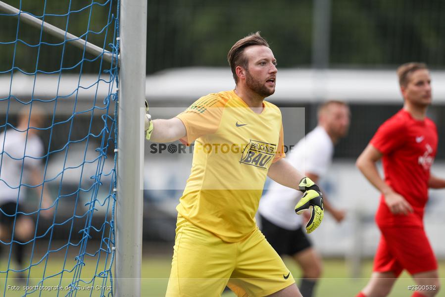 Philipp Ködel, sport, action, Sportplatz Duivenallee, Saison 2021/2022, Juli 2021, Gemünden, Fussball, FVGS, FV Gemünden/Seifriedsburg, FCM, FC Mömlingen, Deutschland, Bezirksliga Unterfranken West, BFV, 25.07.2021 - Bild-ID: 2300532