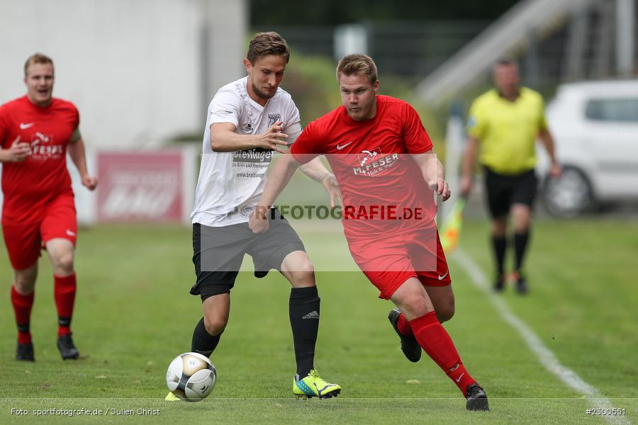 Niklas Rollmann, David Vogt, sport, action, Sportplatz Duivenallee, Saison 2021/2022, Juli 2021, Gemünden, Fussball, FVGS, FV Gemünden/Seifriedsburg, FCM, FC Mömlingen, Deutschland, Bezirksliga Unterfranken West, BFV, 25.07.2021 - Bild-ID: 2300551