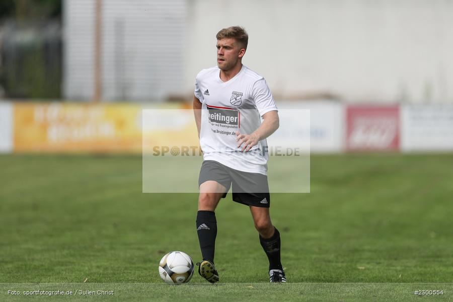 Max Niemert, sport, action, Sportplatz Duivenallee, Saison 2021/2022, Juli 2021, Gemünden, Fussball, FVGS, FV Gemünden/Seifriedsburg, FCM, FC Mömlingen, Deutschland, Bezirksliga Unterfranken West, BFV, 25.07.2021 - Bild-ID: 2300554