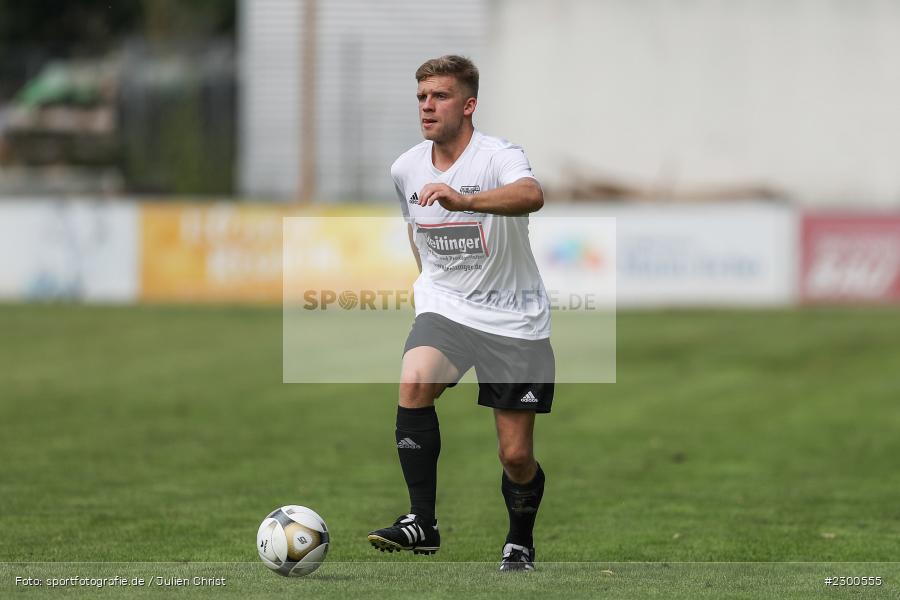 Max Niemert, sport, action, Sportplatz Duivenallee, Saison 2021/2022, Juli 2021, Gemünden, Fussball, FVGS, FV Gemünden/Seifriedsburg, FCM, FC Mömlingen, Deutschland, Bezirksliga Unterfranken West, BFV, 25.07.2021 - Bild-ID: 2300555