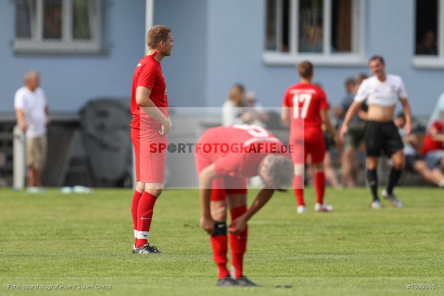 Julian Ködel, sport, action, Sportplatz Duivenallee, Saison 2021/2022, Juli 2021, Gemünden, Fussball, FVGS, FV Gemünden/Seifriedsburg, FCM, FC Mömlingen, Deutschland, Bezirksliga Unterfranken West, BFV, 25.07.2021 - Bild-ID: 2300565