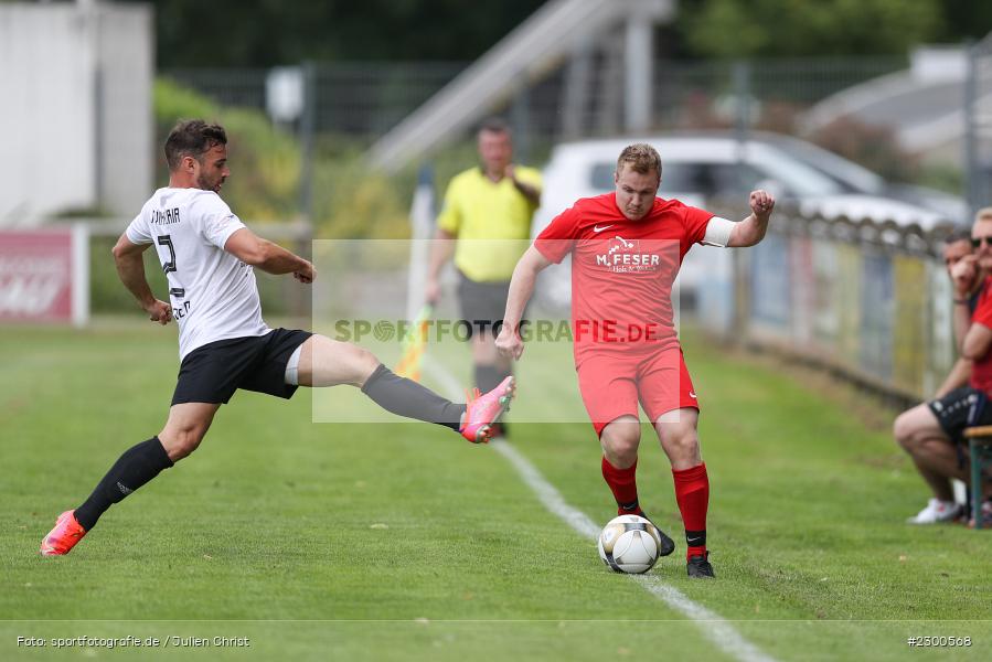 Tobias Bystrek, sport, action, Sportplatz Duivenallee, Saison 2021/2022, Juli 2021, Gemünden, Fussball, FVGS, FV Gemünden/Seifriedsburg, FCM, FC Mömlingen, Deutschland, Bezirksliga Unterfranken West, BFV, 25.07.2021 - Bild-ID: 2300568