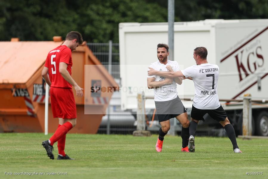 Lukas Lutz, Emotionen, Torjubel, Tobias Bystrek, sport, action, Sportplatz Duivenallee, Saison 2021/2022, Juli 2021, Gemünden, Fussball, FVGS, FV Gemünden/Seifriedsburg, FCM, FC Mömlingen, Deutschland, Bezirksliga Unterfranken West, BFV, 25.07.2021 - Bild-ID: 2300575 Lukas Lutz, Emotionen, Torjubel, Tobias Bystrek, sport, action, Sportplatz Duivenallee, Saison 2021/2022, Juli 2021, Gemünden, Fussball, FVGS, FV Gemünden/Seifriedsburg, FCM, FC Mömlingen, Deutschland, Bezirksliga Unterfranken West, BFV, 25.07.2021 - Bild-ID: 2300575