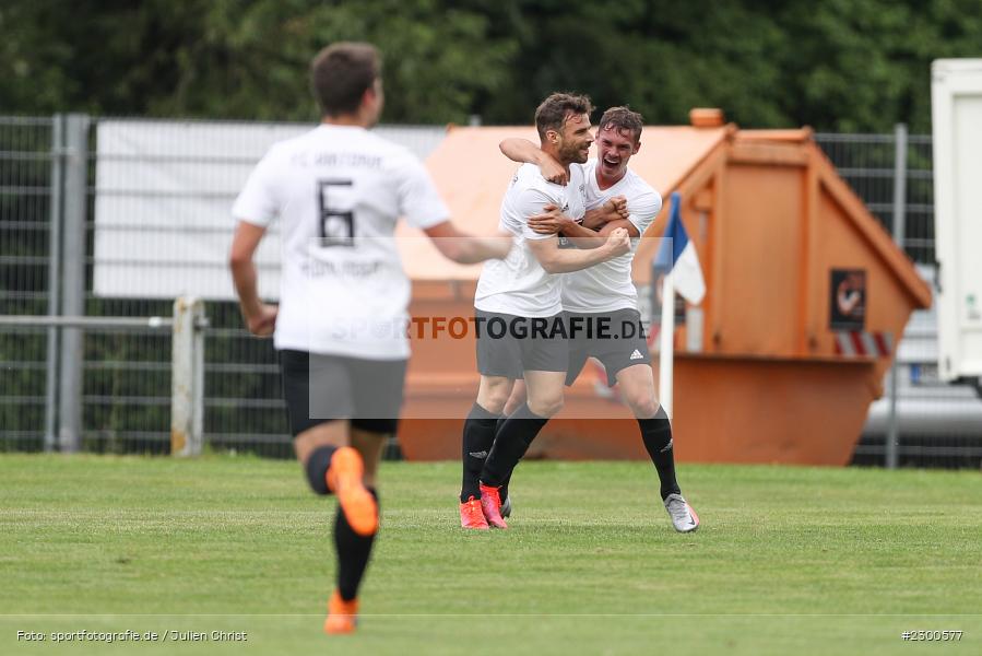 Emotionen, Torjubel, Tobias Bystrek, sport, action, Sportplatz Duivenallee, Saison 2021/2022, Juli 2021, Gemünden, Fussball, FVGS, FV Gemünden/Seifriedsburg, FCM, FC Mömlingen, Deutschland, Bezirksliga Unterfranken West, BFV, 25.07.2021 - Bild-ID: 2300577