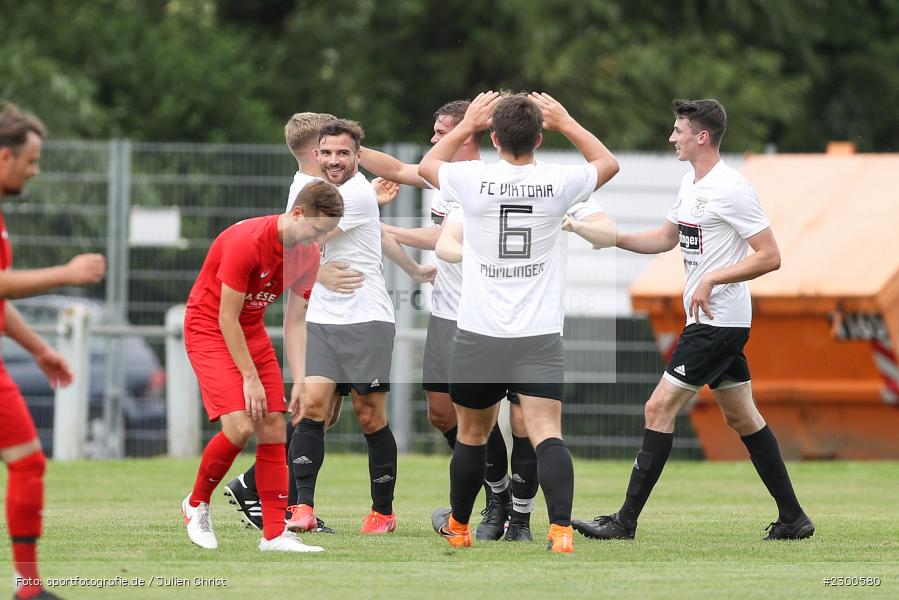 Emotionen, Torjubel, Tobias Bystrek, sport, action, Sportplatz Duivenallee, Saison 2021/2022, Juli 2021, Gemünden, Fussball, FVGS, FV Gemünden/Seifriedsburg, FCM, FC Mömlingen, Deutschland, Bezirksliga Unterfranken West, BFV, 25.07.2021 - Bild-ID: 2300580