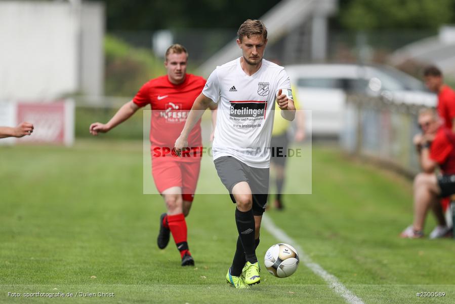 Niklas Rollmann, sport, action, Sportplatz Duivenallee, Saison 2021/2022, Juli 2021, Gemünden, Fussball, FVGS, FV Gemünden/Seifriedsburg, FCM, FC Mömlingen, Deutschland, Bezirksliga Unterfranken West, BFV, 25.07.2021 - Bild-ID: 2300589