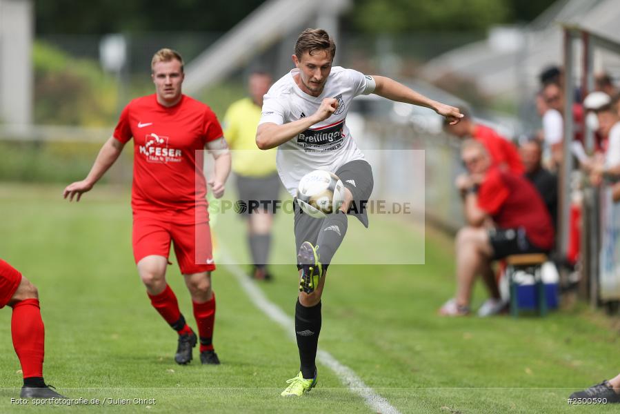 Niklas Rollmann, sport, action, Sportplatz Duivenallee, Saison 2021/2022, Juli 2021, Gemünden, Fussball, FVGS, FV Gemünden/Seifriedsburg, FCM, FC Mömlingen, Deutschland, Bezirksliga Unterfranken West, BFV, 25.07.2021 - Bild-ID: 2300590
