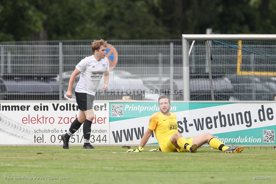 Philipp Ködel, Tor, Julian Moro, sport, action, Sportplatz Duivenallee, Saison 2021/2022, Juli 2021, Gemünden, Fussball, FVGS, FV Gemünden/Seifriedsburg, FCM, FC Mömlingen, Deutschland, Bezirksliga Unterfranken West, BFV, 25.07.2021 - Bild-ID: 2300610