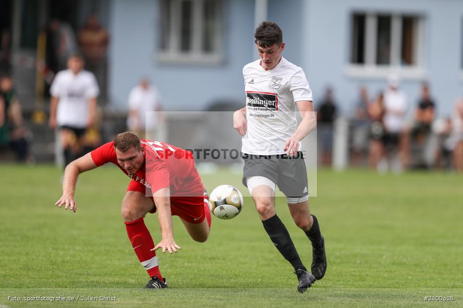 Philipp Meyer, sport, action, Sportplatz Duivenallee, Saison 2021/2022, Juli 2021, Gemünden, Fussball, FVGS, FV Gemünden/Seifriedsburg, FCM, FC Mömlingen, Deutschland, Bezirksliga Unterfranken West, BFV, 25.07.2021 - Bild-ID: 2300628
