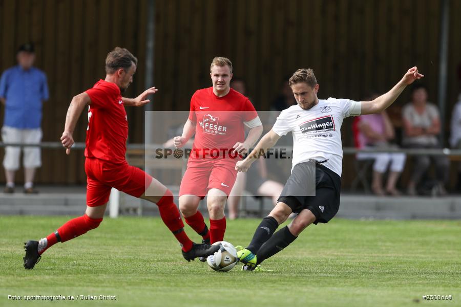 Niklas Rollmann, sport, action, Sportplatz Duivenallee, Saison 2021/2022, Juli 2021, Gemünden, Fussball, FVGS, FV Gemünden/Seifriedsburg, FCM, FC Mömlingen, Deutschland, Bezirksliga Unterfranken West, BFV, 25.07.2021 - Bild-ID: 2300665