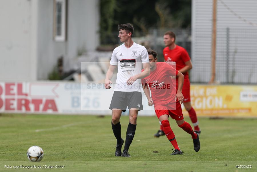Philipp Meyer, sport, action, Sportplatz Duivenallee, Saison 2021/2022, Juli 2021, Gemünden, Fussball, FVGS, FV Gemünden/Seifriedsburg, FCM, FC Mömlingen, Deutschland, Bezirksliga Unterfranken West, BFV, 25.07.2021 - Bild-ID: 2300672