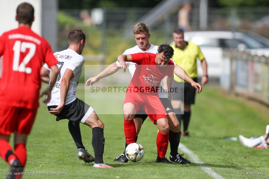 Robert Erfurt, sport, action, Sportplatz Duivenallee, Saison 2021/2022, Juli 2021, Gemünden, Fussball, FVGS, FV Gemünden/Seifriedsburg, FCM, FC Mömlingen, Deutschland, Bezirksliga Unterfranken West, BFV, 25.07.2021 - Bild-ID: 2300693