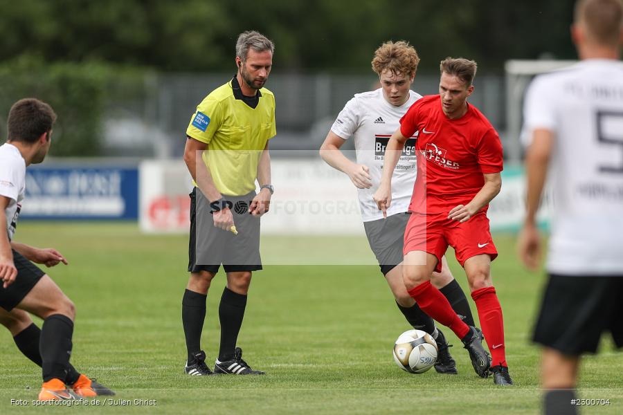 Jonas Schmitt, sport, action, Sportplatz Duivenallee, Saison 2021/2022, Juli 2021, Gemünden, Fussball, FVGS, FV Gemünden/Seifriedsburg, FCM, FC Mömlingen, Deutschland, Bezirksliga Unterfranken West, BFV, 25.07.2021 - Bild-ID: 2300704