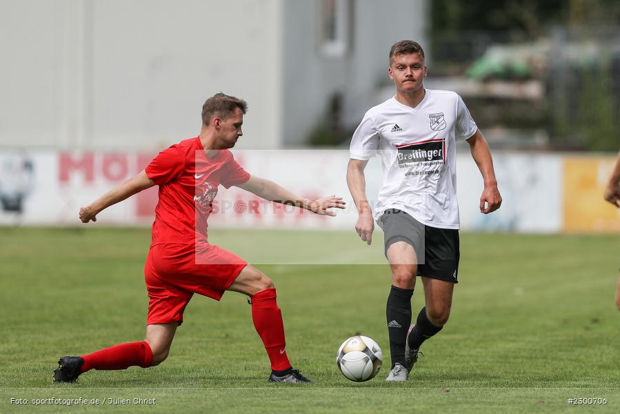 Jonas Schmitt, sport, action, Sportplatz Duivenallee, Saison 2021/2022, Juli 2021, Gemünden, Fussball, FVGS, FV Gemünden/Seifriedsburg, FCM, FC Mömlingen, Deutschland, Bezirksliga Unterfranken West, BFV, 25.07.2021 - Bild-ID: 2300706
