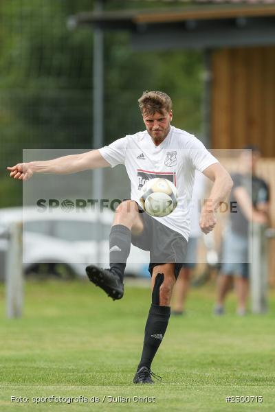 Philipp Fischer, sport, action, Sportplatz Duivenallee, Saison 2021/2022, Juli 2021, Gemünden, Fussball, FVGS, FV Gemünden/Seifriedsburg, FCM, FC Mömlingen, Deutschland, Bezirksliga Unterfranken West, BFV, 25.07.2021 - Bild-ID: 2300713