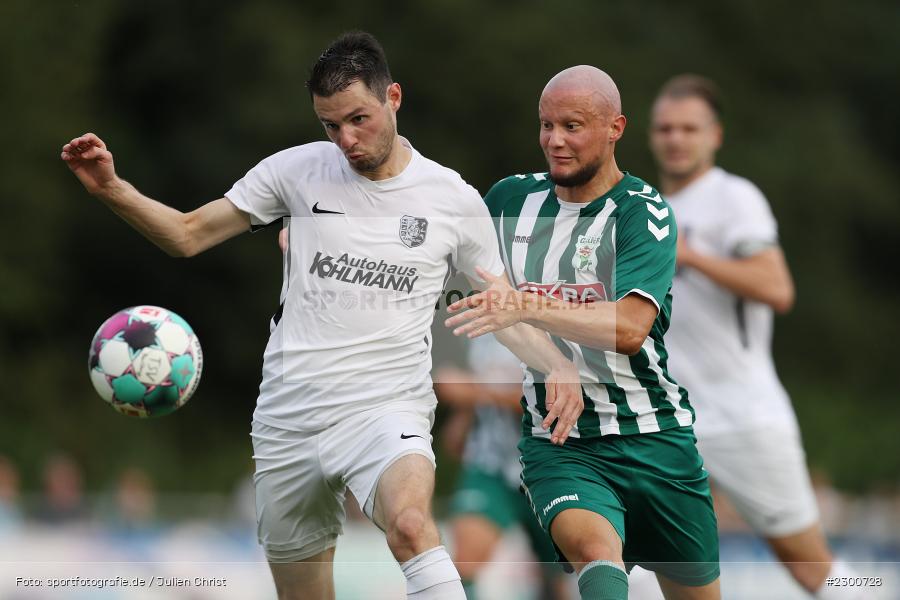 Maximilian Weiß, Cedric Fenske, Sportgelände, Karlburg, 27.07.2021, BFV, sport, action, Fussball, Deutschland, Juli 2021, Saison 2021/2022, Grabfeldgallier, TSV, Bayernliga Nord, TSV Großbardorf, TSV Karlburg - Bild-ID: 2300728