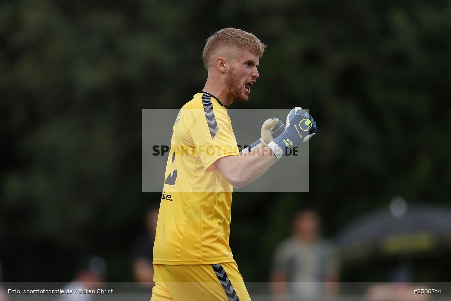 Hände, Arme, gestikuliert, Justin Reichert, Sportgelände, Karlburg, 27.07.2021, BFV, sport, action, Fussball, Deutschland, Juli 2021, Saison 2021/2022, Grabfeldgallier, TSV, Bayernliga Nord, TSV Großbardorf, TSV Karlburg - Bild-ID: 2300764