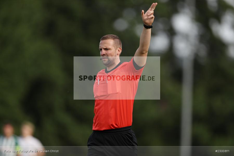 Kulmbach, Schiedsrichter, Johannes Hamper, Sportgelände, Karlburg, 27.07.2021, BFV, sport, action, Fussball, Deutschland, Juli 2021, Saison 2021/2022, Grabfeldgallier, TSV, Bayernliga Nord, TSV Großbardorf, TSV Karlburg - Bild-ID: 2300811 Kulmbach, Schiedsrichter, Johannes Hamper, Sportgelände, Karlburg, 27.07.2021, BFV, sport, action, Fussball, Deutschland, Juli 2021, Saison 2021/2022, Grabfeldgallier, TSV, Bayernliga Nord, TSV Großbardorf, TSV Karlburg - Bild-ID: 2300811