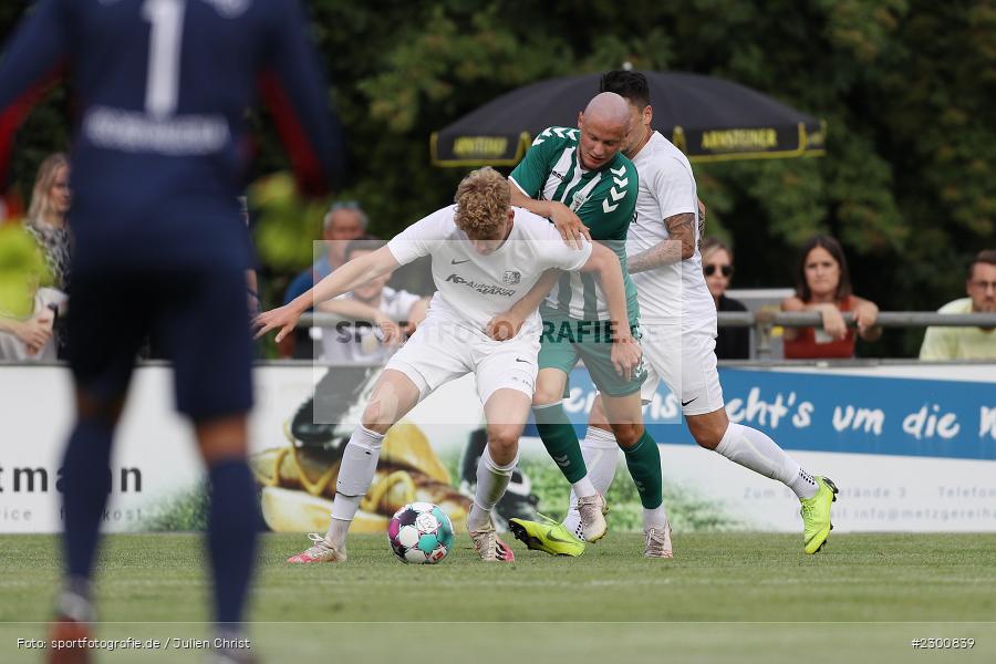Steffen Bachmann, Maximilian Weiß, Adrian Winter, Sportgelände, Karlburg, 27.07.2021, BFV, sport, action, Fussball, Deutschland, Juli 2021, Saison 2021/2022, Grabfeldgallier, TSV, Bayernliga Nord, TSV Großbardorf, TSV Karlburg - Bild-ID: 2300839