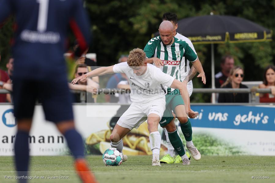 Steffen Bachmann, Maximilian Weiß, Adrian Winter, Sportgelände, Karlburg, 27.07.2021, BFV, sport, action, Fussball, Deutschland, Juli 2021, Saison 2021/2022, Grabfeldgallier, TSV, Bayernliga Nord, TSV Großbardorf, TSV Karlburg - Bild-ID: 2300840