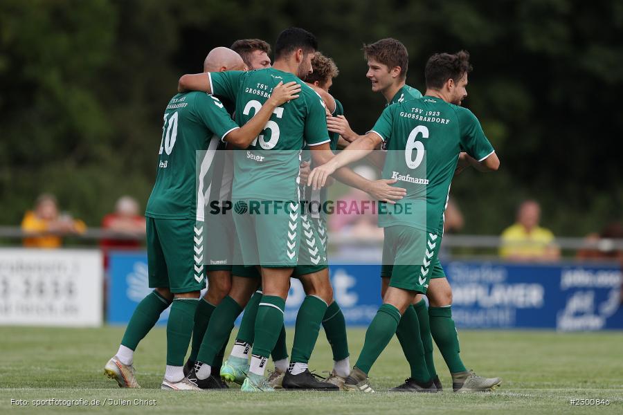 Torjubel, Sertan Sener, Sportgelände, Karlburg, 27.07.2021, BFV, sport, action, Fussball, Deutschland, Juli 2021, Saison 2021/2022, Grabfeldgallier, TSV, Bayernliga Nord, TSV Großbardorf, TSV Karlburg - Bild-ID: 2300846