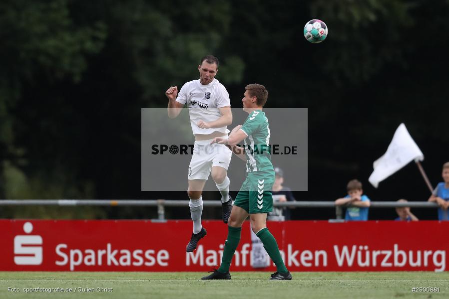 Tim Strohmenger, Maurice Kübert, Sportgelände, Karlburg, 27.07.2021, BFV, sport, action, Fussball, Deutschland, Juli 2021, Saison 2021/2022, Grabfeldgallier, TSV, Bayernliga Nord, TSV Großbardorf, TSV Karlburg - Bild-ID: 2300881