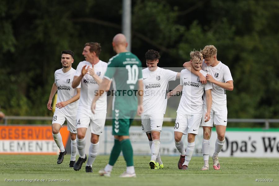 Torjubel, Marco Kunzmann, Sportgelände, Karlburg, 27.07.2021, BFV, sport, action, Fussball, Deutschland, Juli 2021, Saison 2021/2022, Grabfeldgallier, TSV, Bayernliga Nord, TSV Großbardorf, TSV Karlburg - Bild-ID: 2300929