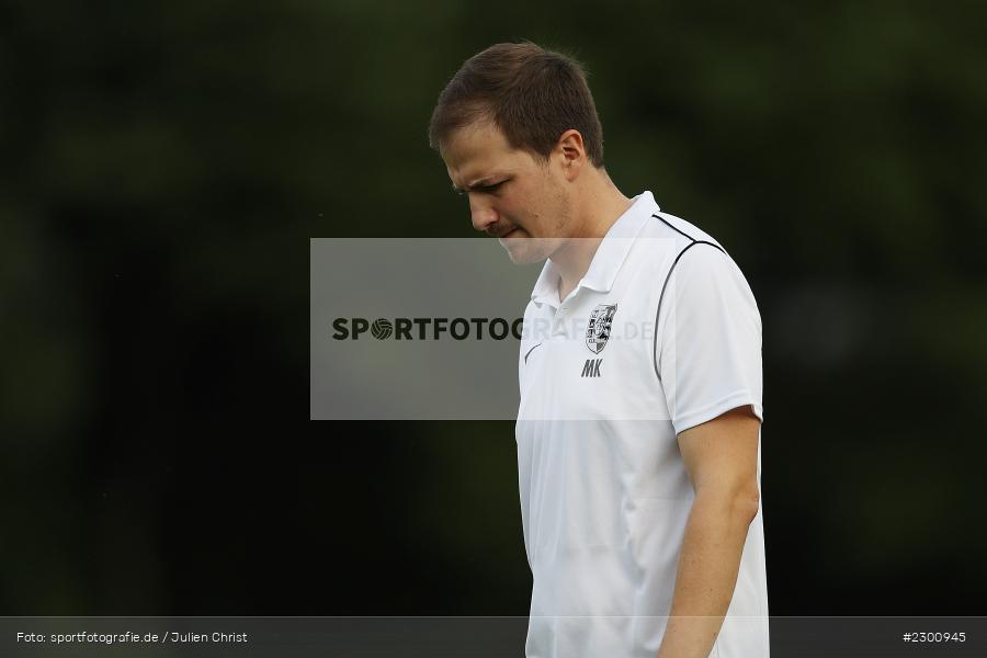 Trainer, Markus Köhler, Sportgelände, Karlburg, 27.07.2021, BFV, sport, action, Fussball, Deutschland, Juli 2021, Saison 2021/2022, Grabfeldgallier, TSV, Bayernliga Nord, TSV Großbardorf, TSV Karlburg - Bild-ID: 2300945