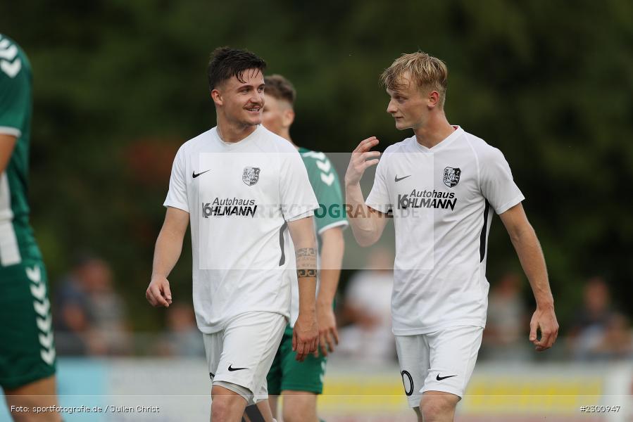 Dialog, Marco Kunzmann, Pascal Jeni, Sportgelände, Karlburg, 27.07.2021, BFV, sport, action, Fussball, Deutschland, Juli 2021, Saison 2021/2022, Grabfeldgallier, TSV, Bayernliga Nord, TSV Großbardorf, TSV Karlburg - Bild-ID: 2300947