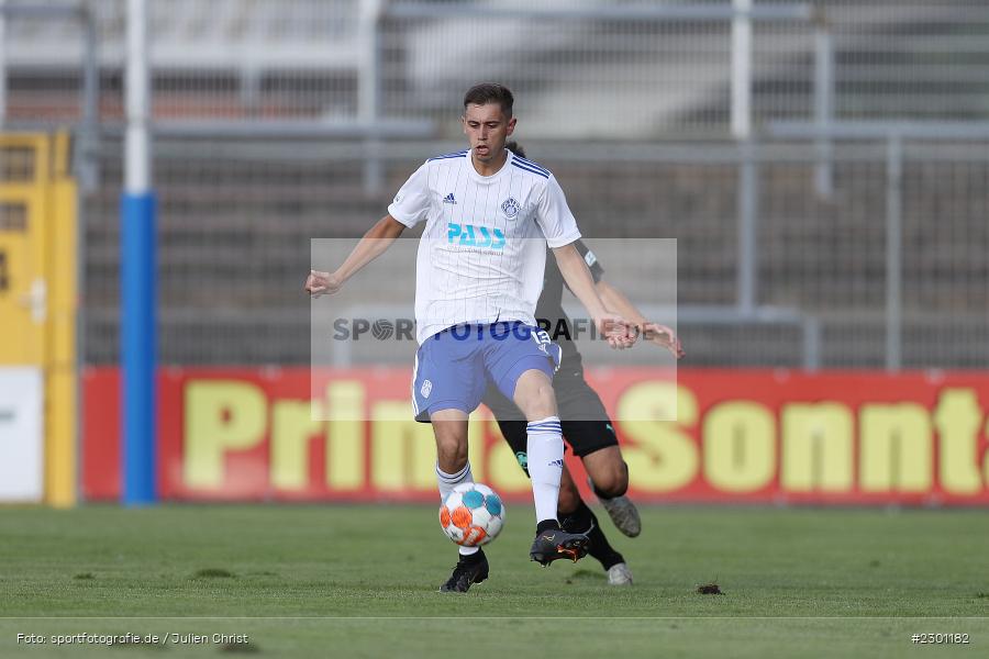 Veit Klement, Stadion am Schönbusch, Aschaffenburg, 30.07.2021, BFV, sport, action, Fussball, Deutschland, Juli 2021, Regionalliga Bayern, Saison 2021/2022, SGF, SVA01, SpVgg Greuther Fürth II, SV Viktoria Aschaffenburg - Bild-ID: 2301182 Veit Klement, Stadion am Schönbusch, Aschaffenburg, 30.07.2021, BFV, sport, action, Fussball, Deutschland, Juli 2021, Regionalliga Bayern, Saison 2021/2022, SGF, SVA01, SpVgg Greuther Fürth II, SV Viktoria Aschaffenburg - Bild-ID: 2301182