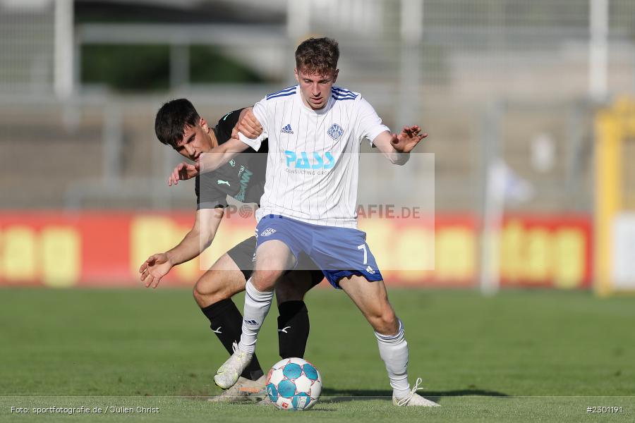 Benedict Laverty, Stadion am Schönbusch, Aschaffenburg, 30.07.2021, BFV, sport, action, Fussball, Deutschland, Juli 2021, Regionalliga Bayern, Saison 2021/2022, SGF, SVA01, SpVgg Greuther Fürth II, SV Viktoria Aschaffenburg - Bild-ID: 2301191 Benedict Laverty, Stadion am Schönbusch, Aschaffenburg, 30.07.2021, BFV, sport, action, Fussball, Deutschland, Juli 2021, Regionalliga Bayern, Saison 2021/2022, SGF, SVA01, SpVgg Greuther Fürth II, SV Viktoria Aschaffenburg - Bild-ID: 2301191